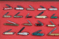 Set of 48 Miniature Folding Knives - 4