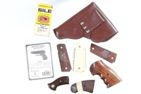 6 Grips & Holster - 3