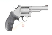 Smith & Wesson 66-8 Combat Magnum Revolver . - 2