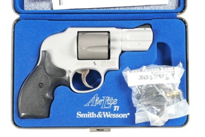 Smith & Wesson 296 Airlite Ti Revolver .44 s