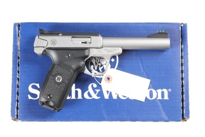 Smith & Wesson SW22 Victory Pistol .22 lr
