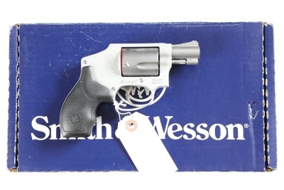 Smith & Wesson 642-2 Airweight Revolver .38
